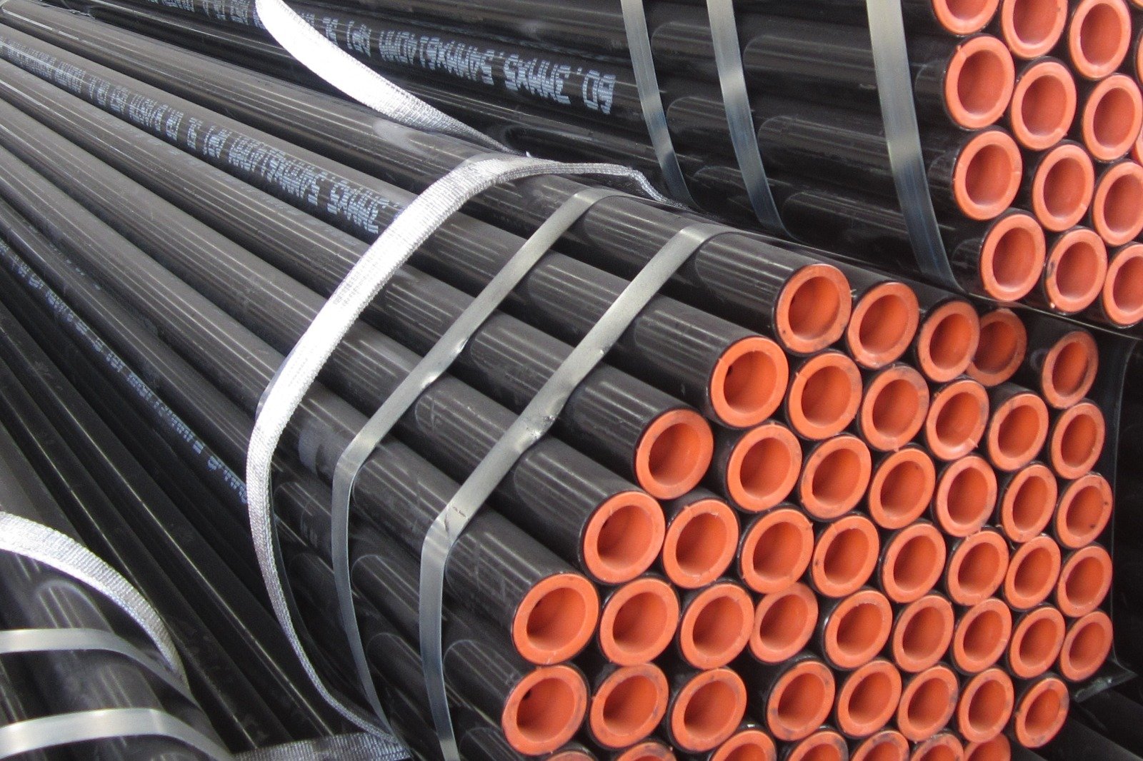 Carbon Alloy Steel Pipes